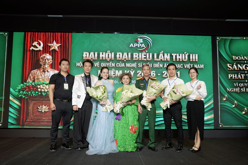 Ban lãnh đạo APPA Tp Quảng Ninh và Chủ tịch Nhiệm Kỳ III - NSND THANH HOA